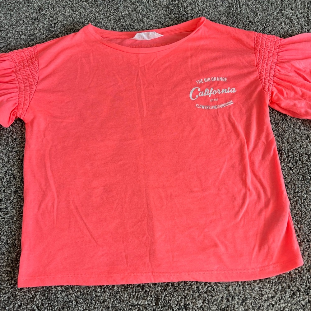 Girls H&M California ruffle sleeve shirt